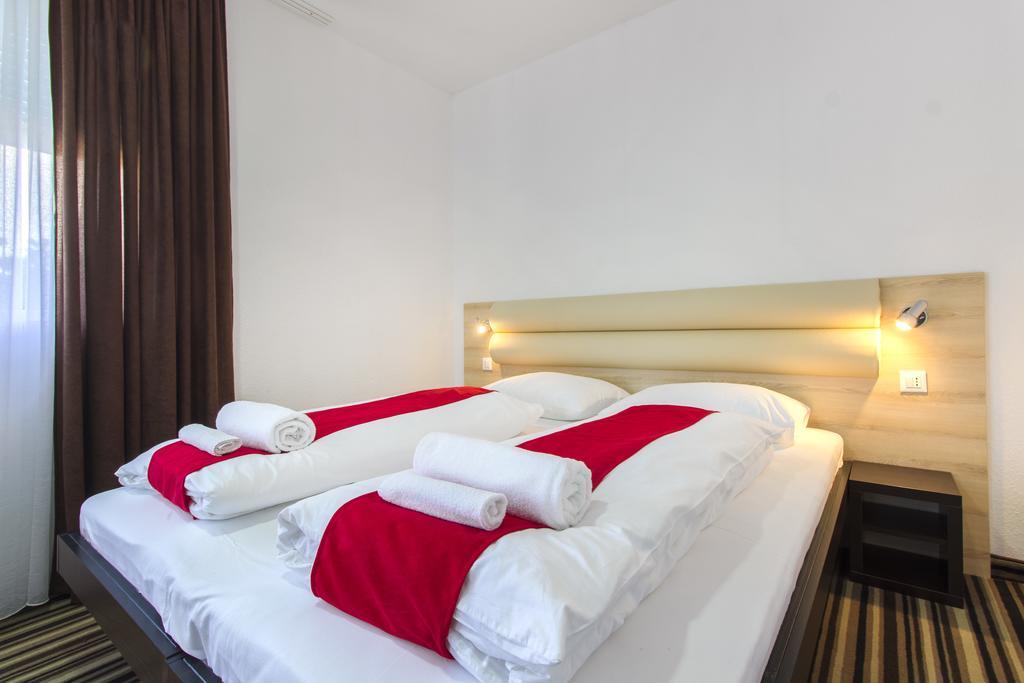 Parkcity Rooms Šibenik Buitenkant foto