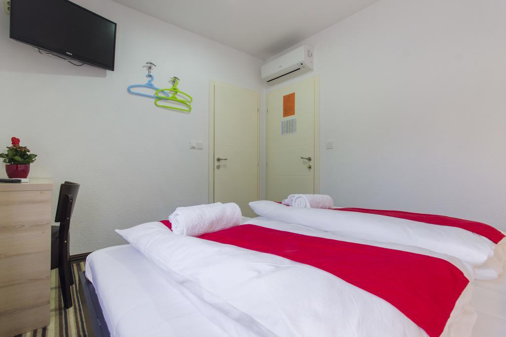 Parkcity Rooms Šibenik Buitenkant foto